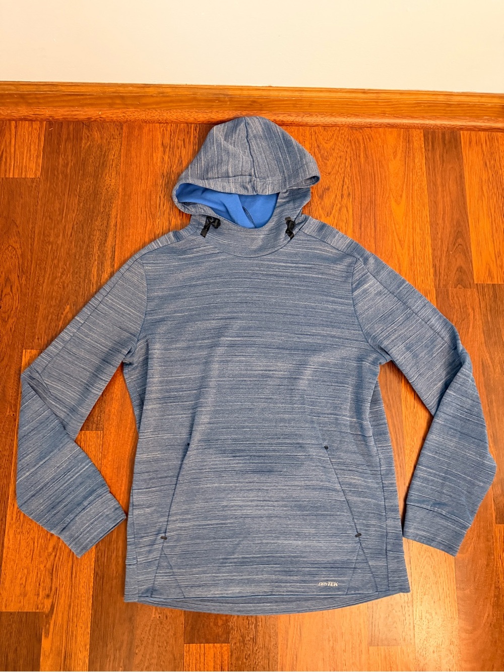 tek gear Men’s Blue Hooded Lightweight Pullover size Medium